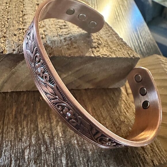 Boho Copper Floral Cuff Bangle Bracelet, Arthritis Relief, Gift Box - Picture 8 of 12